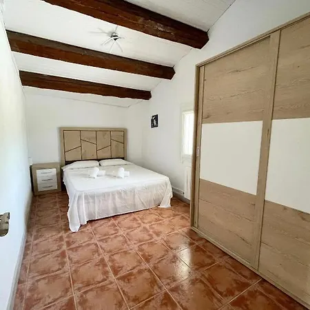 Holiday home Mas De Guardiola Tortosa
